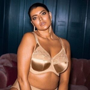 Sz 38i Hazel Elomi "Cate" Underwire Full Cup Banded Bra